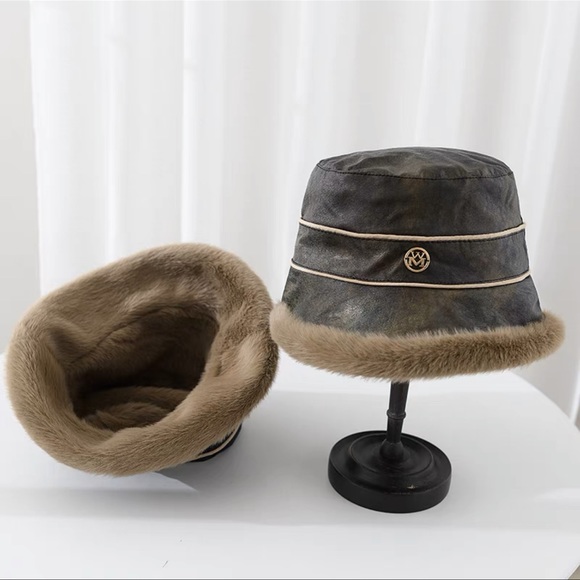 Brand New Winter Women Fur Leather Hat - Picture 5 of 5